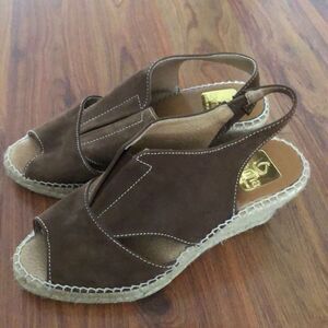 Kanna Made in Spain brown suede espadrille wedges size 37￼